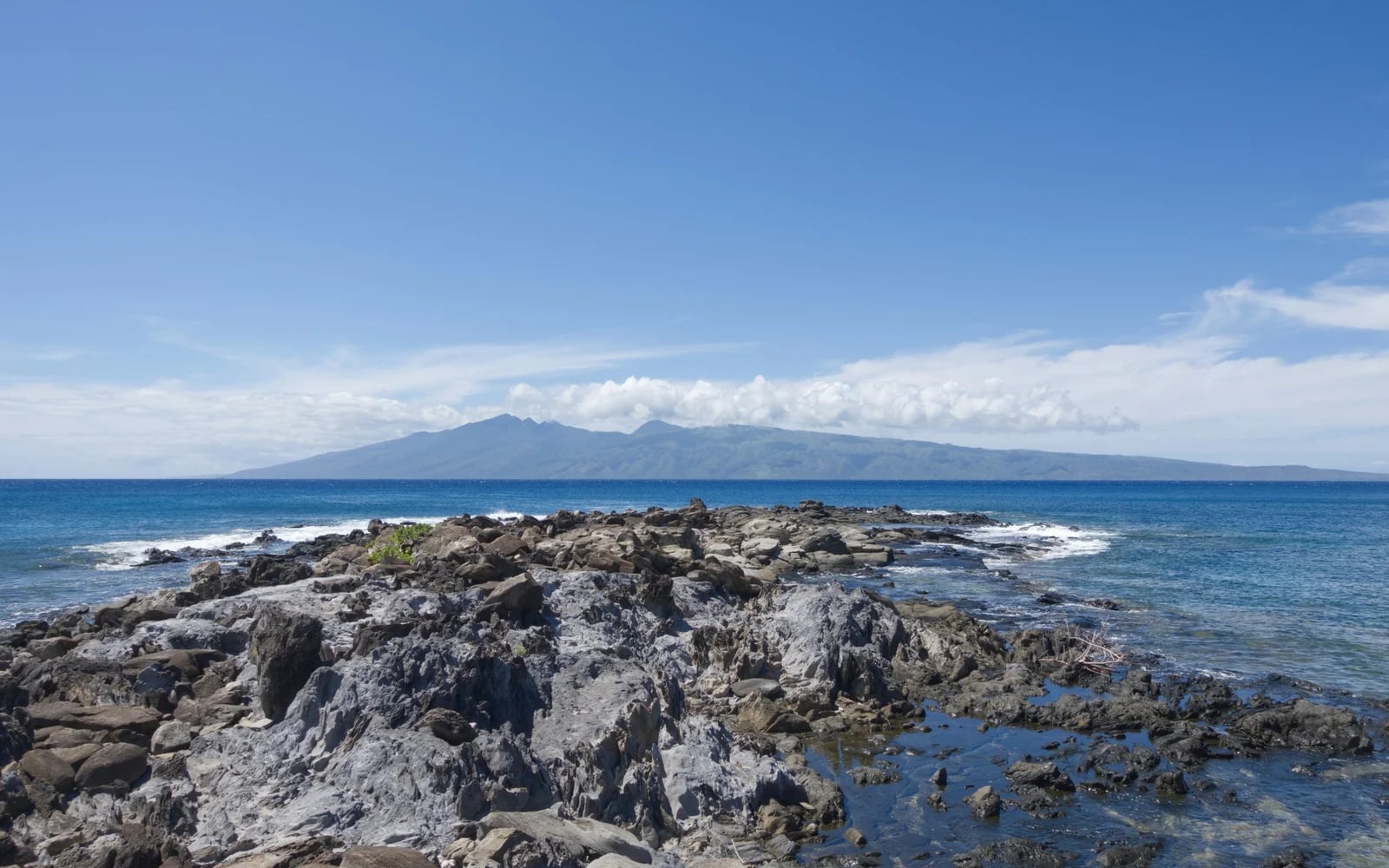 Surf à Maui nord-ouest (Kapalua), Etats-Unis (Hawaii)